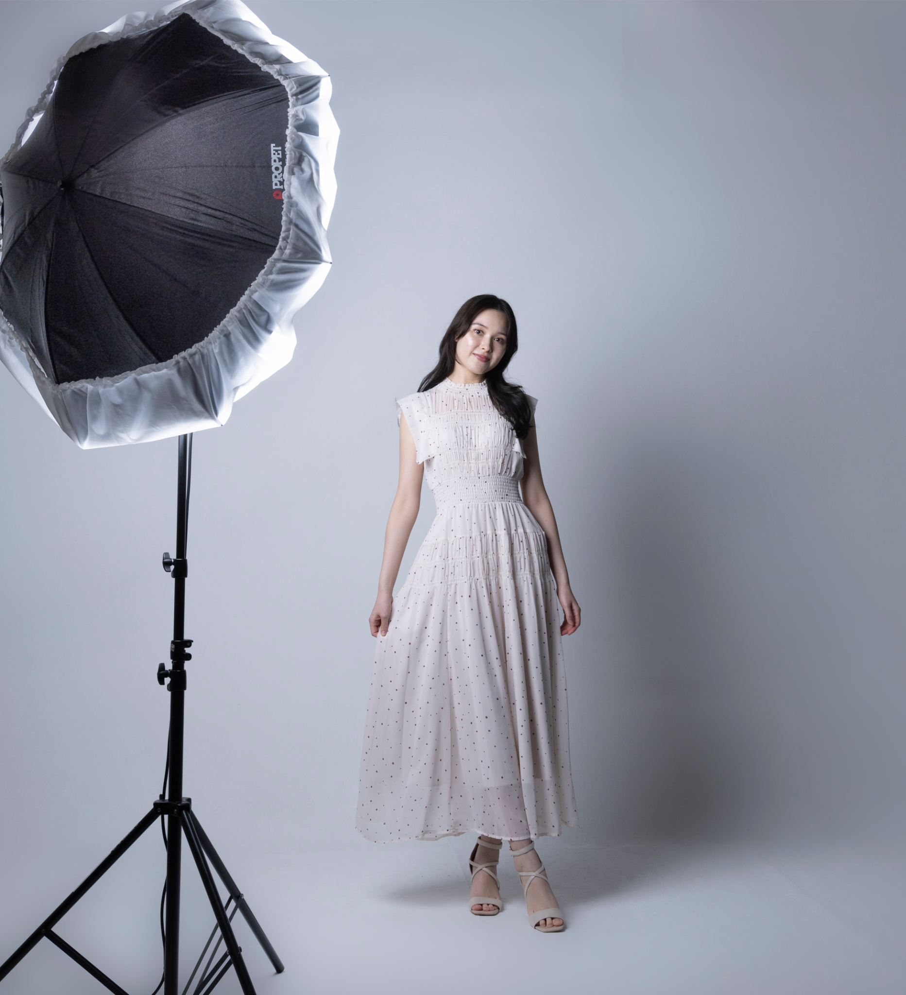 PROFOTO　アンブレラ ディープ ホワイト L　100977 : Profoto 100977 Deep White Umbrella (Large, 51